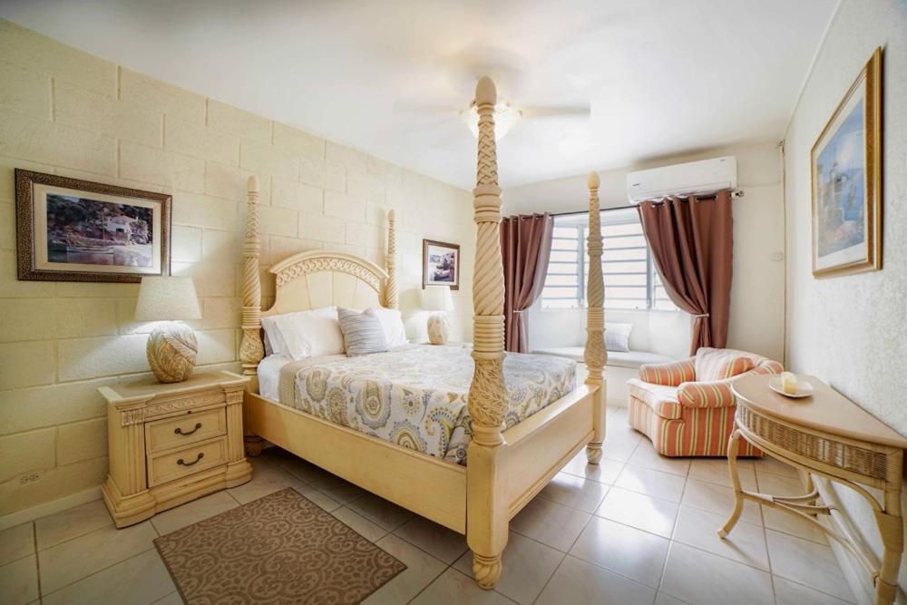 Banyan Beach House Villa ブリッジタウン エクステリア 写真
