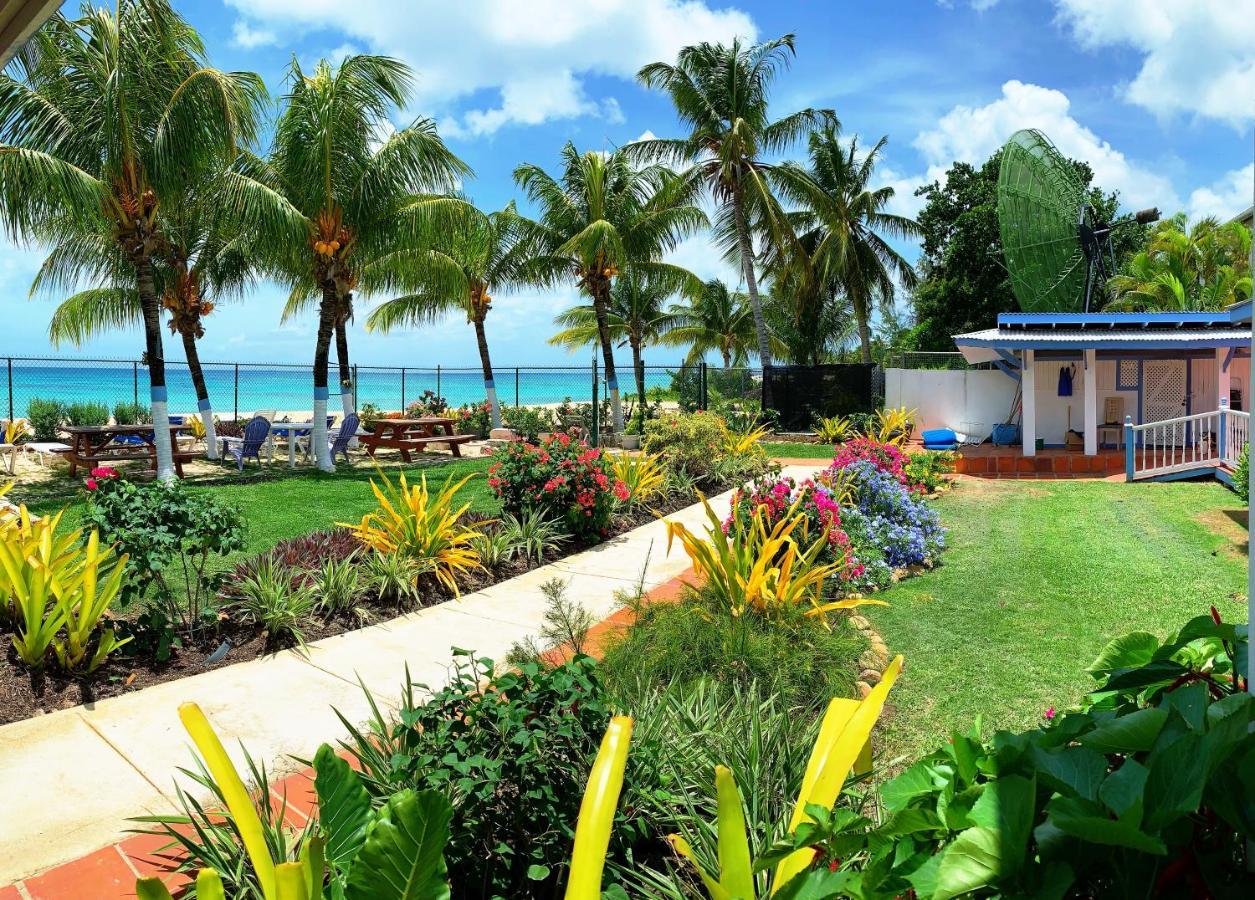 Banyan Beach House Villa ブリッジタウン エクステリア 写真
